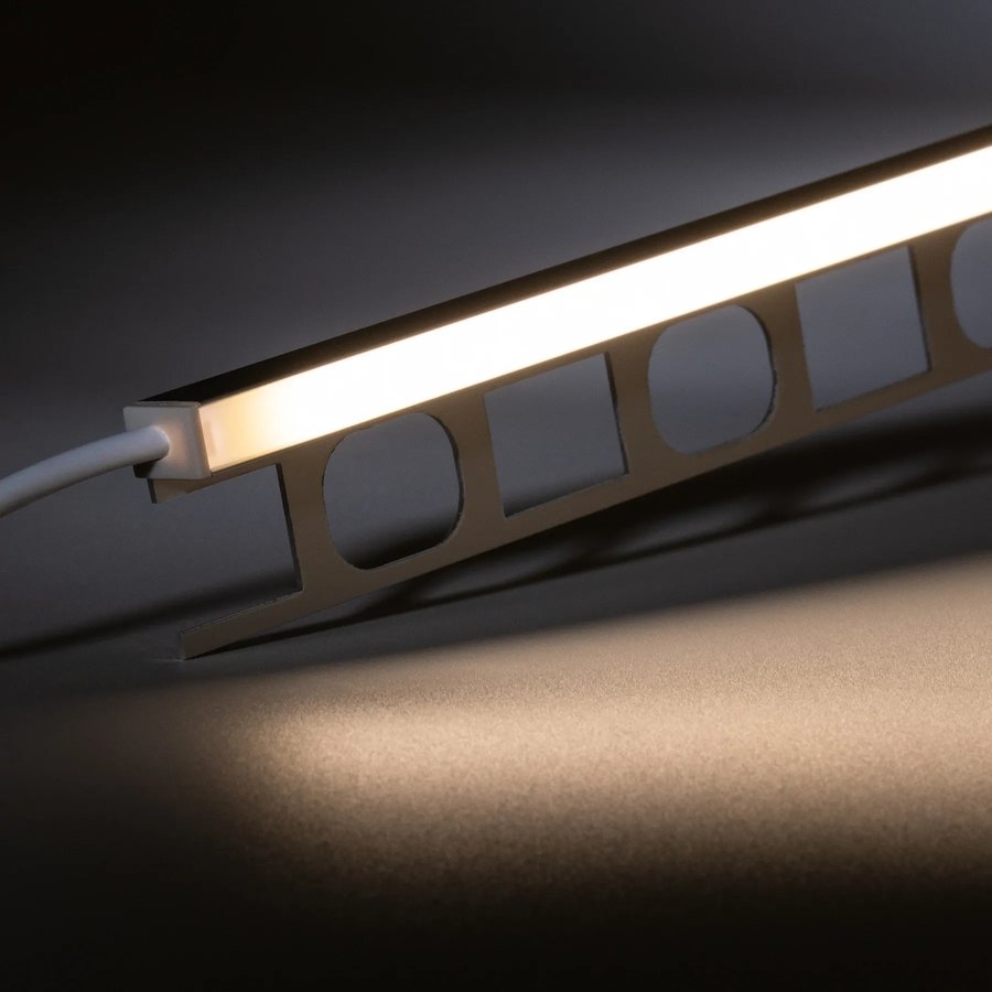 Beleuchtetes Wandabschlussprofil mit gleichmäßiger Lichtlinie
